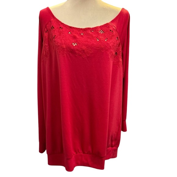 Torrid Off-Shoulder Casual Sweatshirt Floral Cut Out Top Women's Plus Sz 2X Red. - Picture 2 of 9